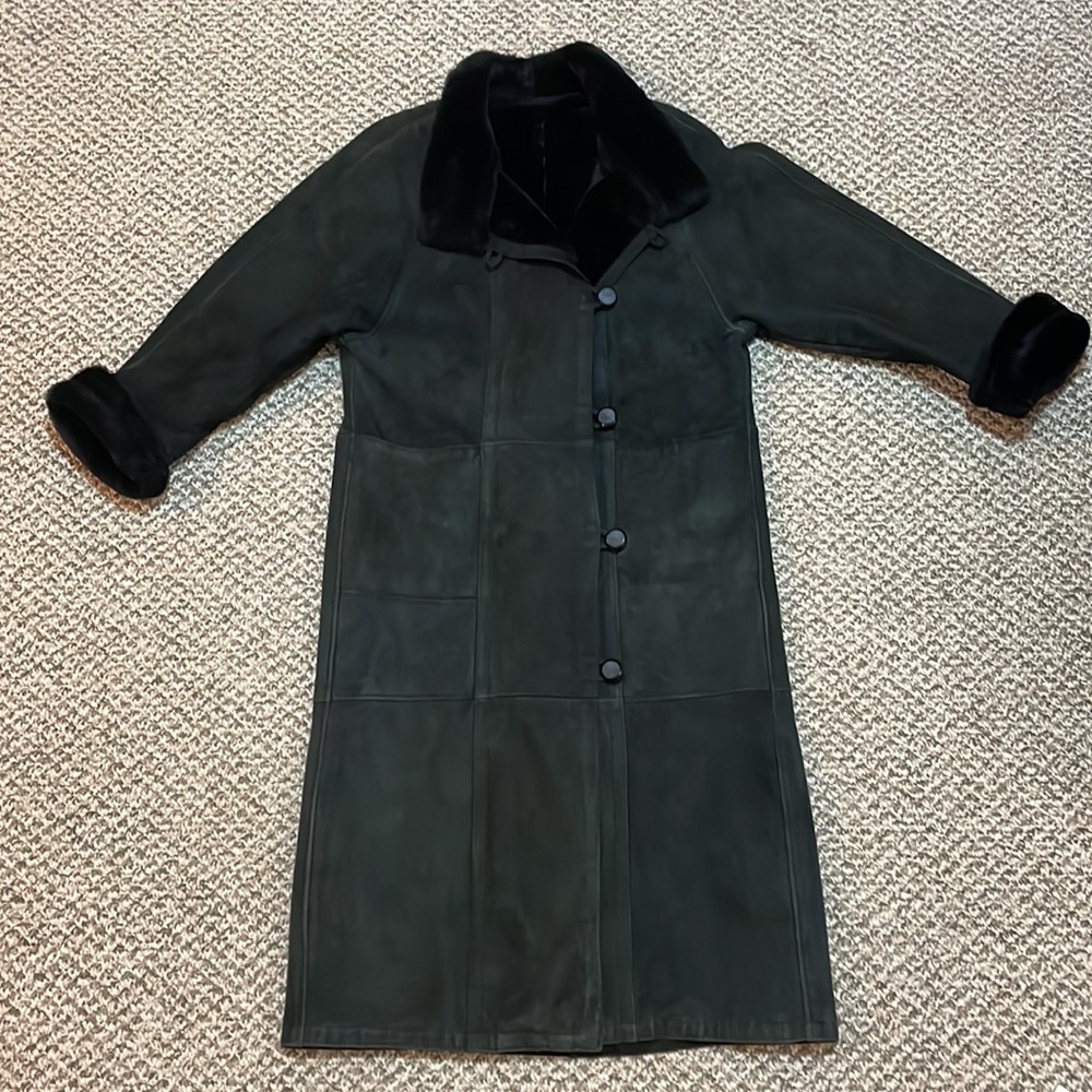 Vintage Black Long Coat with Fur Collar